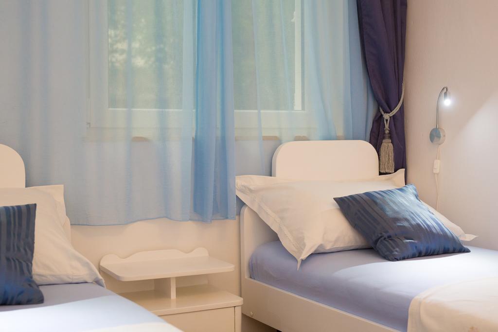 Apartment One , Sea View , Free Parking Dubrownik Zewnętrze zdjęcie