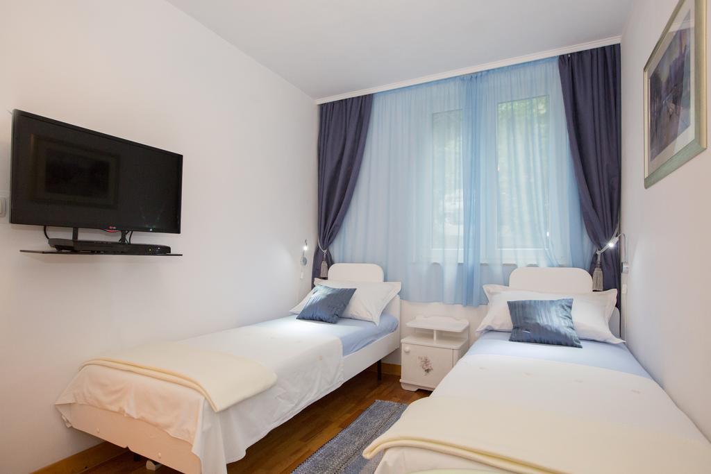 Apartment One , Sea View , Free Parking Dubrownik Zewnętrze zdjęcie